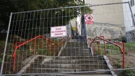 jablonec schodiště tw FVrhogxXsAEYs9S